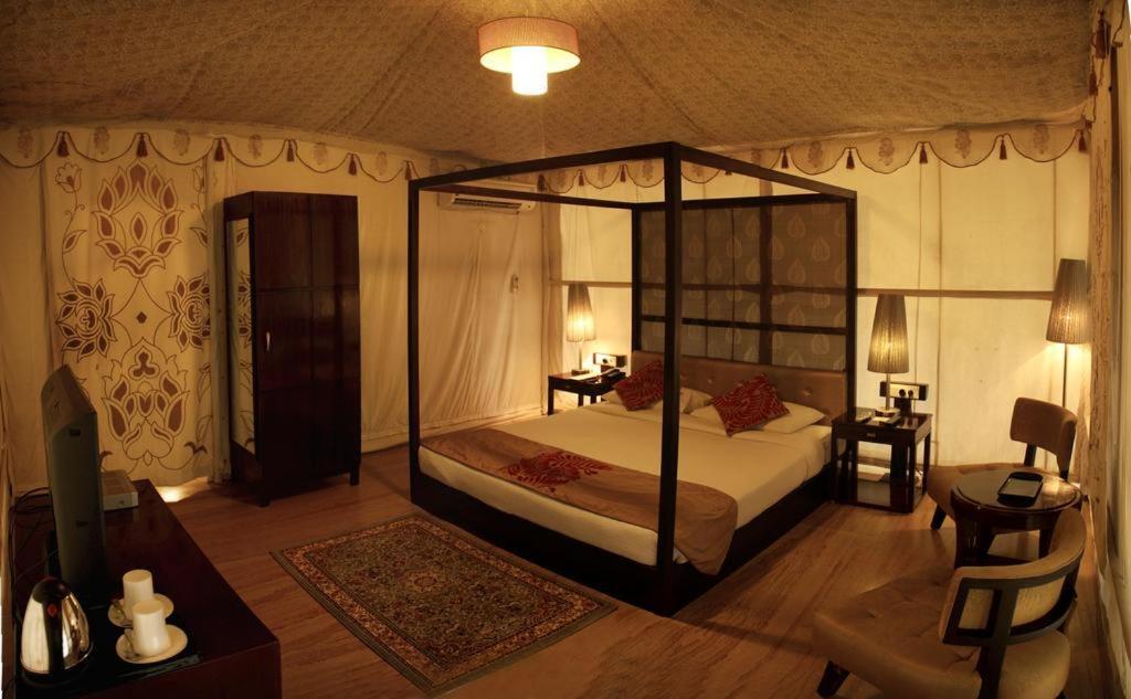 The Greenhouse Resort Pushkar Exteriör bild